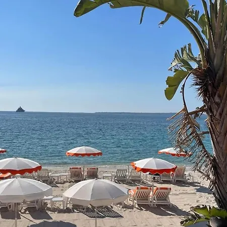 Seaside Place, Beach, Free Wi Fi, Parking Apartment