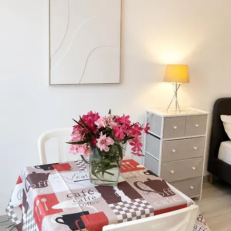 Apartment Seaside Place, Beach, Free Wi Fi, Parking Nizza